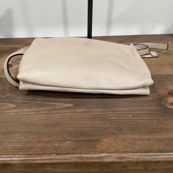 MARC JACOBS Grained Leather Crossbody - Picture 7 of 12